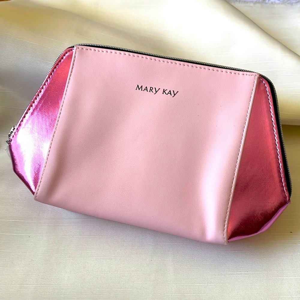 Mary Kay Pink metallic cosmetic bag travel NWOT